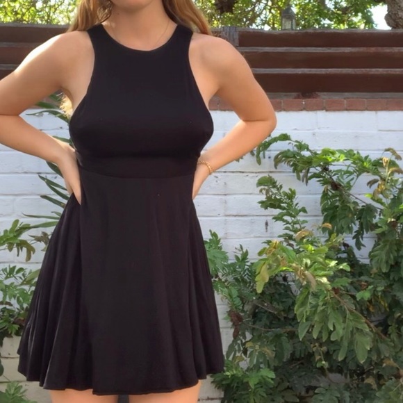 BLACK Silence + Noise Backless Dress - Picture 4 of 5